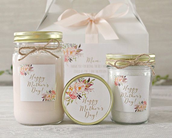 This personalized Mothers Day spa gift set includes:  ~ With or without the matc...