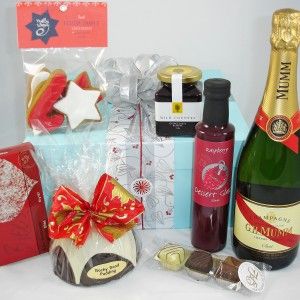 Corporate Gifts Christmas Corporate Gift Ideas Gift Box Includes Mumm Champagne Christmas C My Gifts List Leading Gifts Inspiration Magazine Gift Ideas For Everyone Find The Perfect Gifts For